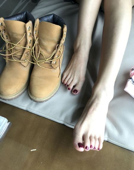 隔壁姐妹们
